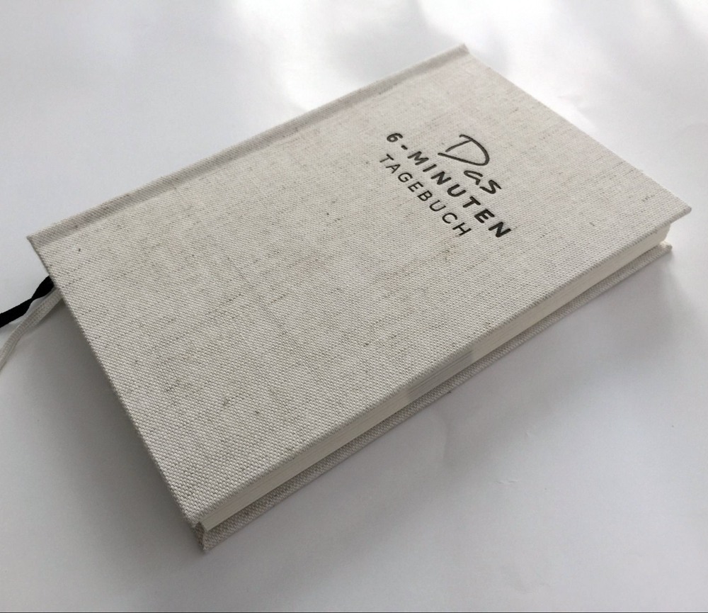 Benutzerdefiniertes A5 Hardcover-Tagesplaner-Notizbuch aus Leinen mit personalisiertem Design, Fadennähbindung und Geschenkbox