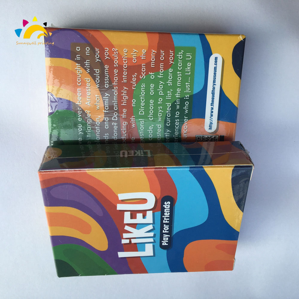 Drucken der Spielkartenkartenkarte mit Papierbox